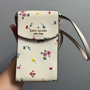 kate spade New York Cream Floral Crossbody Phone Bag